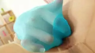 شقراء بيبي فوكس جوارب طويلة الوثن الاستمناء