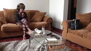 ينحني الفاسقة الأفريقية أكثر ويحصل على خبطت بواسطة دونغ الأبيض