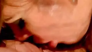 البهجة فاتنة التدخين يخطف بعضهما البعض
