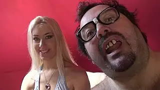 حار جدا بالنسبة له
