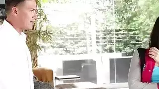 سيئة الكلبة ريتشيل مادوري يحصل على عقوبة سخيف سخيف