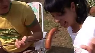 الشرج الجوفاء في حفلة bbq