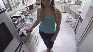 كلارا والوحش مؤخرتها ل bigcock