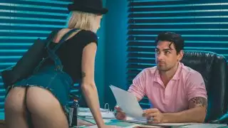 تخيل على جليسة الأطفال الجديدة