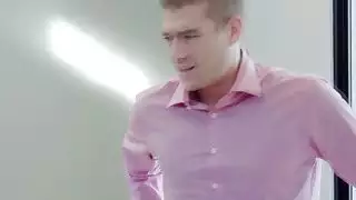 حصلت الجبهة على مص الحلمة لها على رأس Xander Corvus