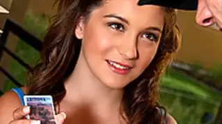 عندما تحصل على جذع 18 عاما قديم جذور خارج!