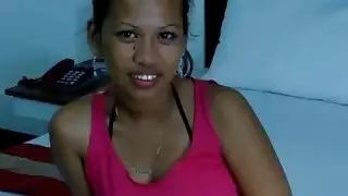 زار رجل قرنية تايلاند وضرب كس واحد من فرخ الهواة الساخن