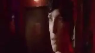 جيسيكا بيل هي عاهرة متعرية!