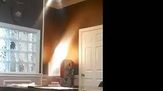 كاميرا خفية يمسك سيدة ناضجة بصورة عاهرة مص ديك