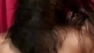 شاب امرأة سمراء مقدم الرعاية يستخدم جسدها لإرضاء جد شلل