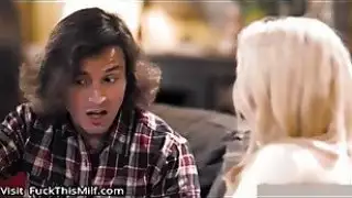 سخيف زوجة أمي آخر مرة قبل الكلية