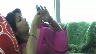 الشباب لاتينا تفعل نفسها