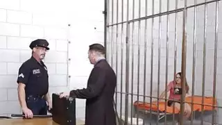 كيف نخرج من السجن