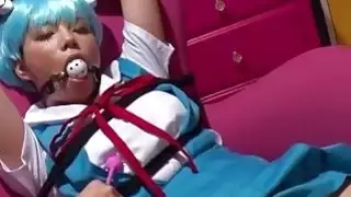 تلتقي اليابان الحصرية على طول مي الحسية