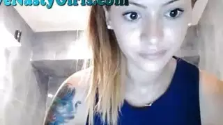 مذهل كاميرا ويب فتاة يأخذ دش كامل