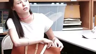 ضابط LP الملاعين الحلويات كارولينا على رأس صاحب الديك
