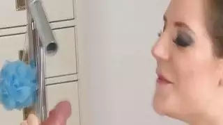 اللسان لا يصدق من سامانثا بنتلي