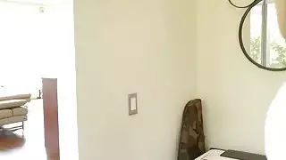 شقراء في سن المراهقة ربيبة سخيف خطوة كبيرة titted مع حزام على