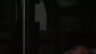 في سن المراهقة رشيق يلعب مع كس