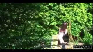 الزوجة صديقتي في حديقتنا