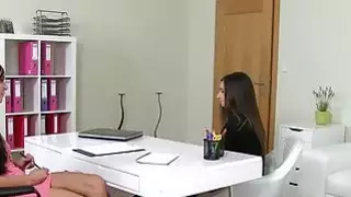 مثليات الصب مع حزام على دسار