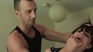 Slutty geating gf Tiffany Naylor يعطي فوضوي عميق