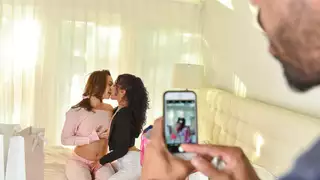 هذه الفتيات الصغيرات استغلوا المعلم