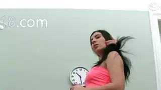 لطيفة فاتنة ندف كس لكاميرا وهمية