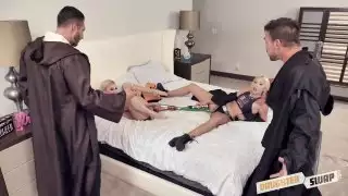 تحويل بناتنا إلى الجانب المظلم