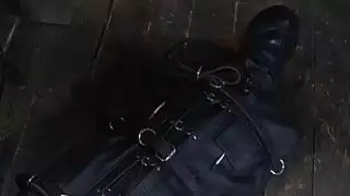 فاتنة ساحر الحلمات يتلقى تعذيب مؤلمة