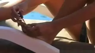 يتمتع الشباب وقحة الاستفزازية Smokin 'سيجارة تستحق