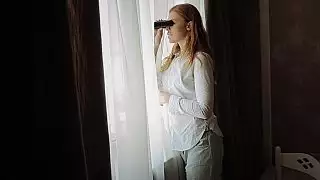 مشاهدة ولمس