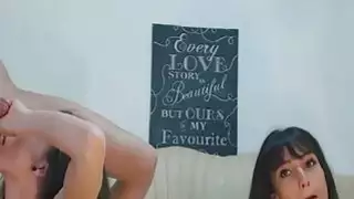 فاتنة جدا في هواة Foursome الجنس الساخن