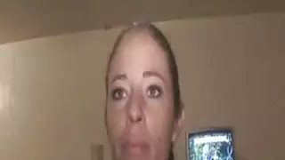 السحاقيات الحقيقية يجب أن تكون عاهرة