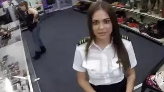 سخيف مضيفة مثير من الصعب