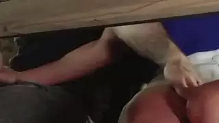 تتنافس فرح داهل مع جانيت ميسون من أجل ديك كبير