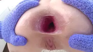 سامانثا روني تتباهى بمفردها المستقيم بين الزخم