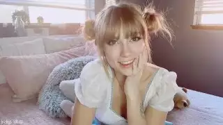 شابة أخت تفعل نفسها