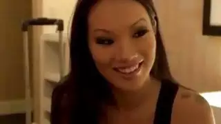 AA-المغنية
