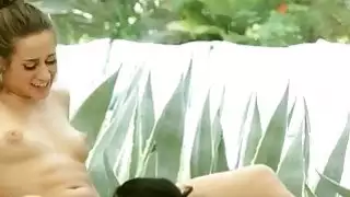 جنسي امرأة سمراء مثليه يلتهم لها غرفهم حلوة twat