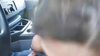 ركوب رينيه الروليت في sexyvan