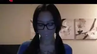 امرأة سمراء الساخنة كاميرا ويب Roleplay كبير الثدي