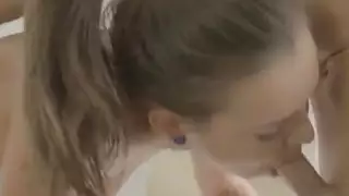 التدليك ينتهي في الجنس