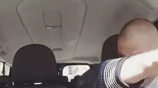 بيتي بيلا بيريتا والمتأنق في السيارة بعد بعض ضجيجا ساخنة