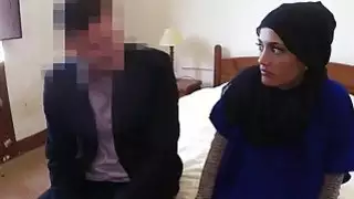 المرأة العربية تقبل أن يمارس الجنس مقابل الحصول على مكان للإقامة