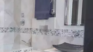 ديك كبيرة في سن المراهقة كبيرة حلمة الثدي الرطب