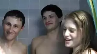 ألعاب الجنس العسل والذكور مليئة بالمفاجآت