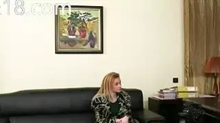 وكيل وهمية سخيف مع خجول فيرهاير بيب