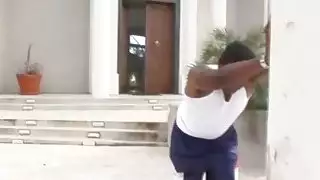 جولي كوغ كوغغر اختبار ضخم أسود قضيب ربيب رفيق في لها القصر