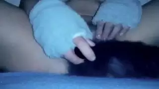هريرة اللعب مع هزاز